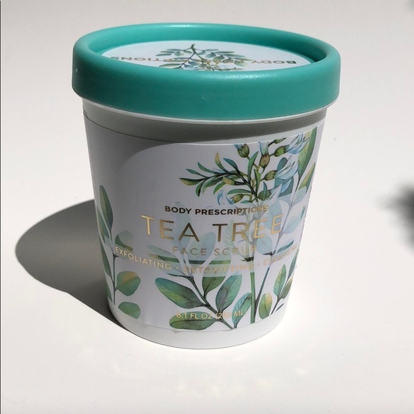 🛁TEA TREE FACE SCRUB🛁 - Picture 1 of 1